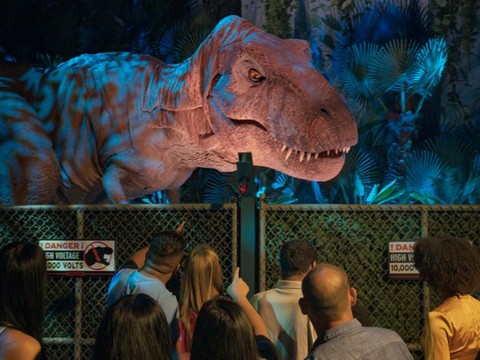 Les dinosaures envahissent la Foire de Bâle