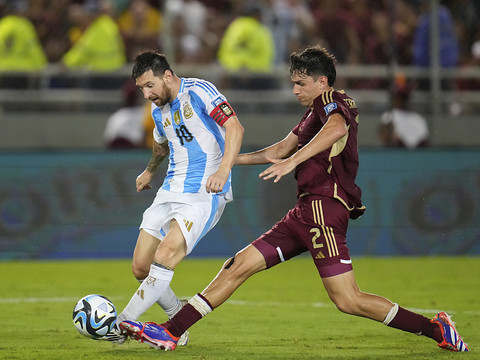 Les Champions du monde tenus en échec au Vénézuéla