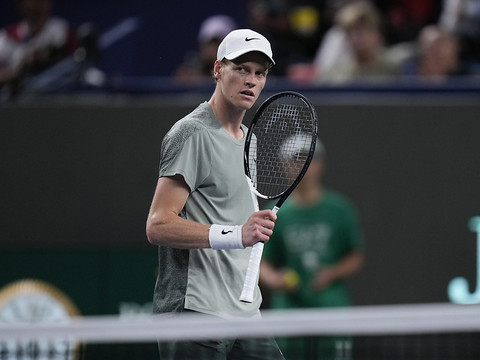 Jannik Sinner confirme son statut de no 1 mondial