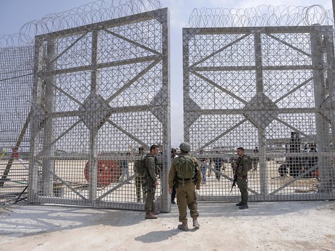 Deux hôpitaux à Gaza ravitaillés par une mission OMS-Croix-Rouge