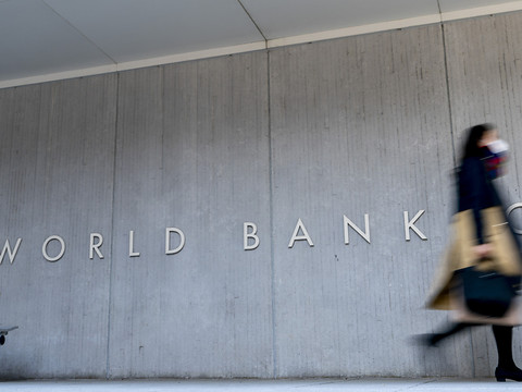 La hausse continue de la dette publique mondiale inquiète le FMI