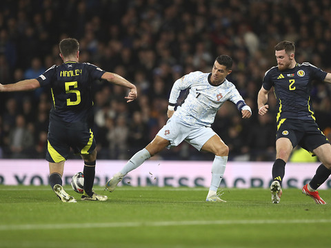 Le Portugal perd ses premiers points en Ecosse