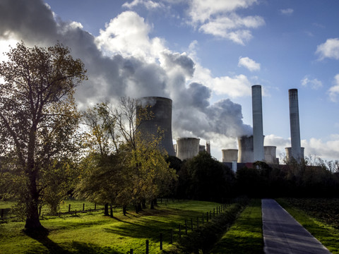 Plus de la moitié de l'électricité d'origine bas carbone avant 2030