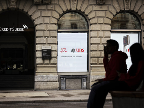 Les autorités discutent de la situation concurrentielle d'UBS