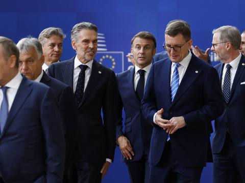 Les 27 favorables à une nouvelle loi pour 