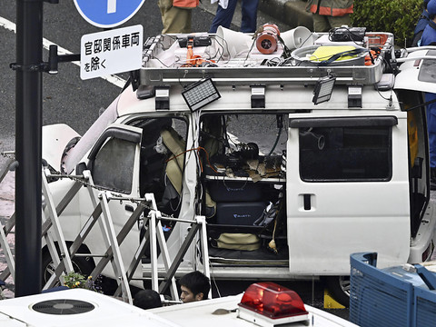 Tokyo: jet de cocktails Molotov sur le siège du parti au pouvoir