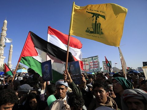 Après le Hamas, le Hezbollah devrait être interdit en Suisse