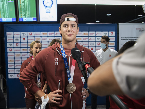 Noè Ponti et 69 autres sportifs commencent leur formation militaire
