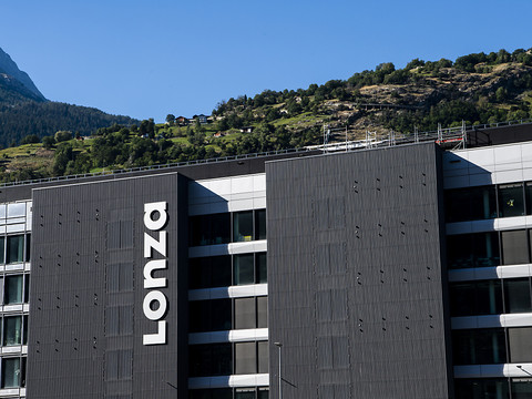 Lonza reste confiant malgré une faiblesse dans l'encapsulage