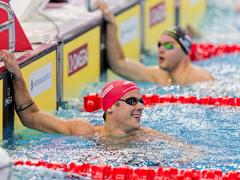 Noè Ponti fait jeu égal avec Léon Marchand et signe deux victoires