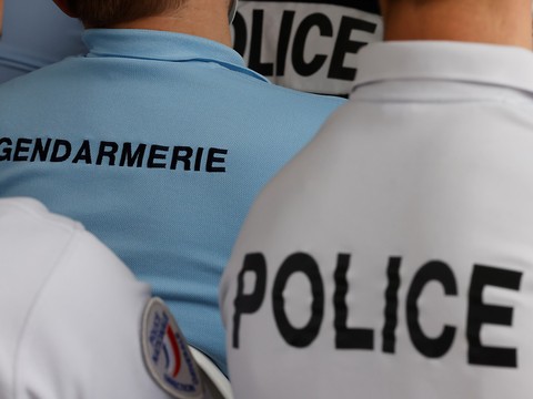 Un ado tué dans le sud-ouest de la France, son beau-père et sa mère interpellés