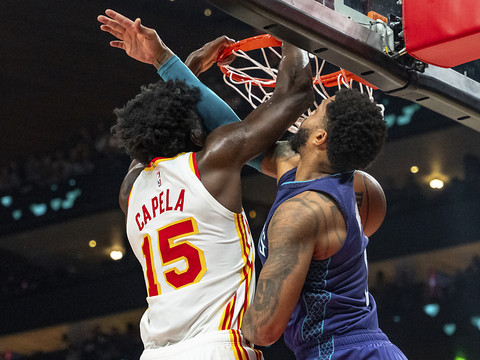 Les Hawks s'imposent de 5 points face aux Hornets