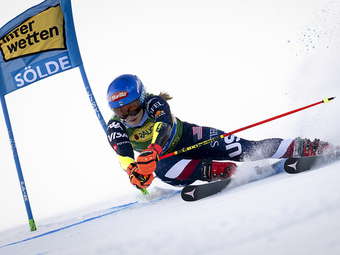 Mikaela Shiffrin provisoirement en tête, Gut-Behrami forfait