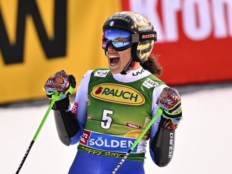 Federica Brignone remporte le géant d'ouverture