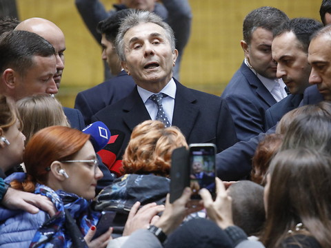 Législatives en Géorgie: l'opposition pro-européenne donnée en tête