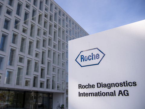 Roche investit 215 millions de francs dans le canton de Zoug