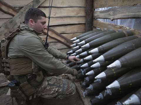 L'Ukraine mobilise 160'000 hommes face aux avancées russes