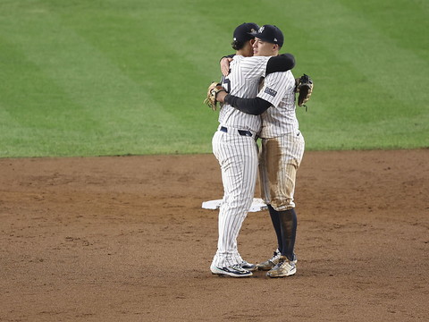 Les Yankees gagnent enfin un match face aux Dodgers
