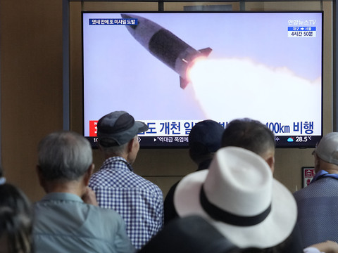 La Corée du Nord tire un missile balistique vers la mer du Japon