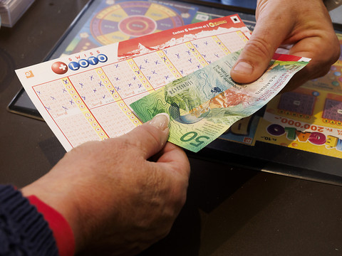 Près de 50% des Suisses ont joué à un jeu d'argent en 2022