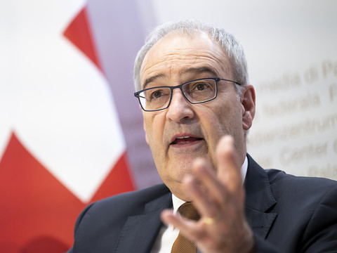 Les agriculteurs devront attendre 2026 pour être moins contrôlés