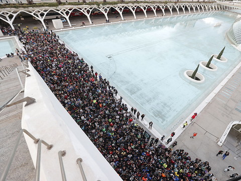 Inondations en Espagne: nouveaux renforts pour les recherches