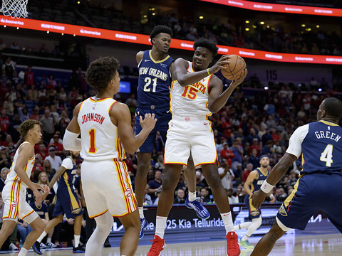 Les Hawks renouent avec la victoire après 4 défaites de suite