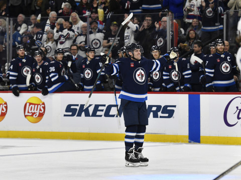 Un 11e succès en 12 matches pour les Jets