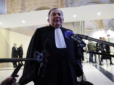 Huit accusés au procès à Paris pour l'assassinat de Samuel Paty