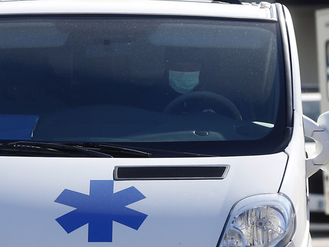 Quatre personnes blessées à coups de hache en région parisienne
