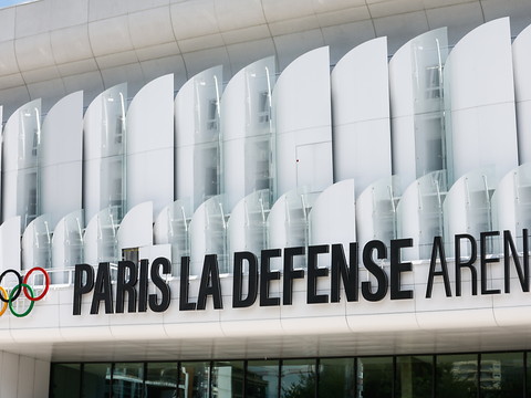 4 courts et un hall couvert dans le nouvel écrin parisien