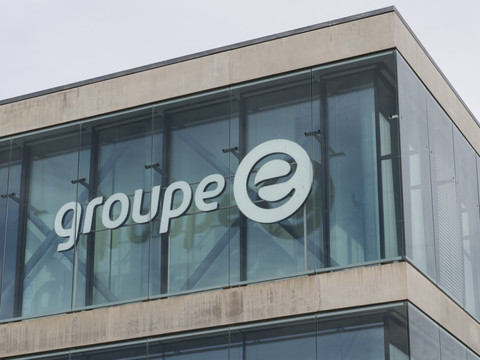 Le Groupe E va supprimer 69 emplois dans la fibre optique