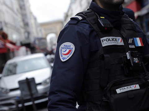 Fusillade de Poitiers: un suspect en garde à vue à Paris