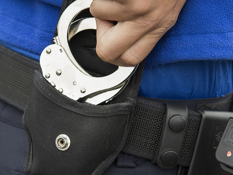 Meurtre de Philippine: le suspect inculpé à Paris