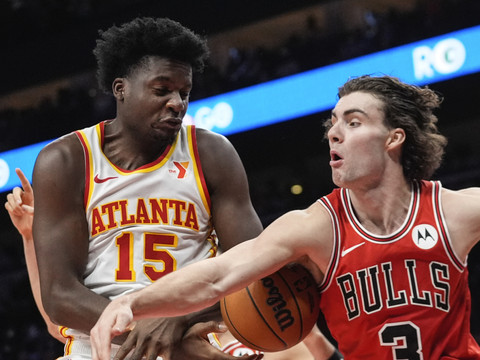 Capela brille mais Atlanta s'incline face à Chicago