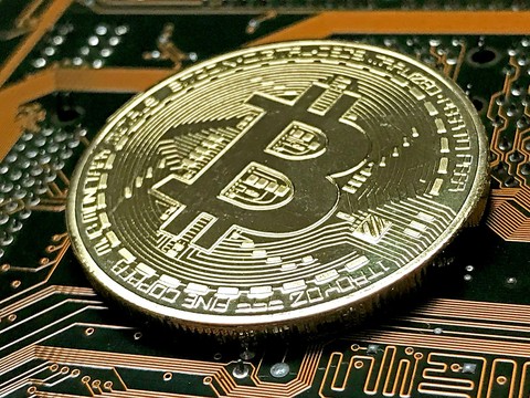 Le bitcoin frôle la barre des 90'000 dollars