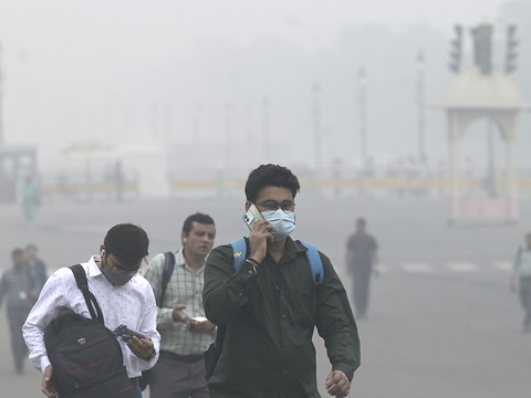 New Delhi connaît son premier pic de pollution de la saison
