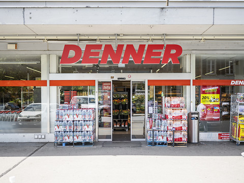 Denner augmente les salaires et prolonge le congé maternité