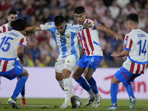 L'Argentine battue, le Brésil tenu en échec