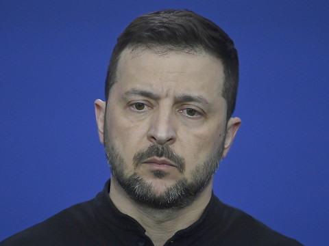 Zelensky dit vouloir la fin de la guerre en 2025