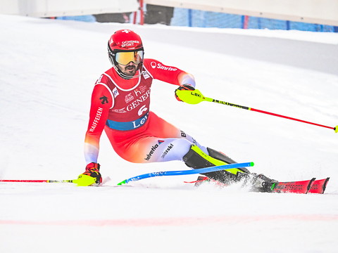 Slalom de Levi: Meillard à la bagarre, Noël mène