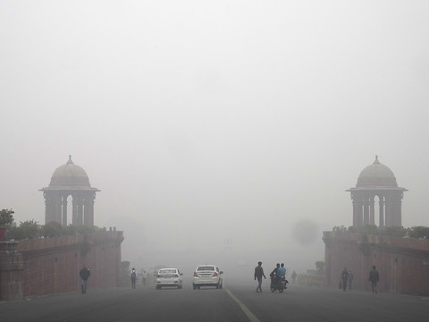 Nouveau pic de pollution et écoles fermées à New Delhi