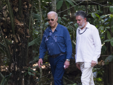 Biden: contribution 