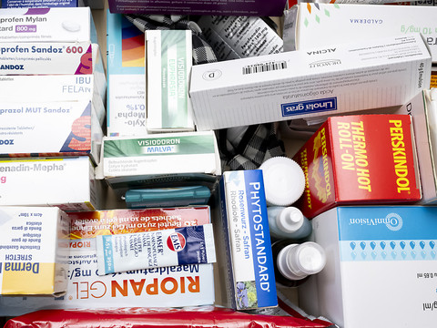 Monsieur Prix critique les prix excessifs des génériques en Suisse