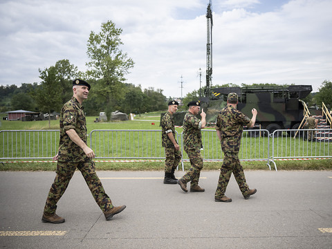 Deux raisons aux départs du service militaire vers le service civil