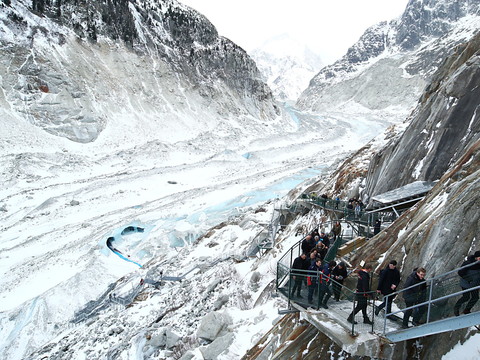France: le gouvernement veut protéger les glaciers et s'en protéger