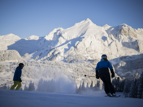 De nombreuses pistes de ski ouvrent samedi en Suisse