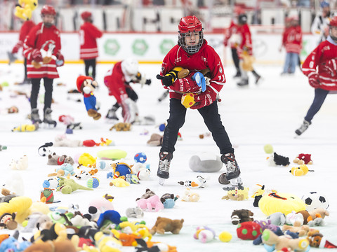 Lausanne fait plier Langnau et tomber les peluches
