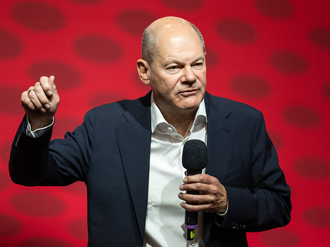 Olaf Scholz désigné à l'unanimité candidat du SPD aux élections