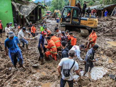 Le bilan des inondations à Sumatra monte à 20 morts